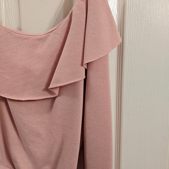 RE:NAMED One Shoulder Sweatshirt LIKE NEW - Picture 3 of 6